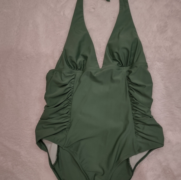 CUPSHE SWIMSUIT. - Picture 8 of 15